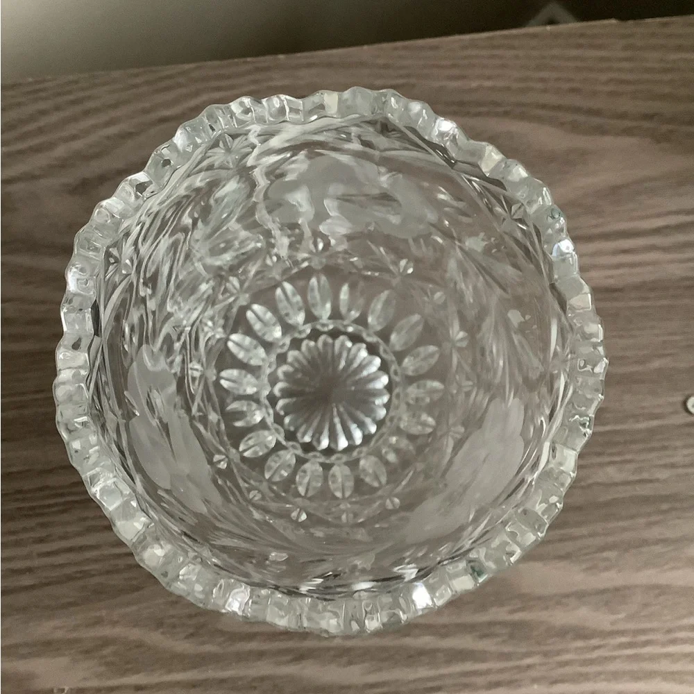 VINTAGE IMPERLUX GERMAN LEAD CUT VASE WITH ETCHED ROSES